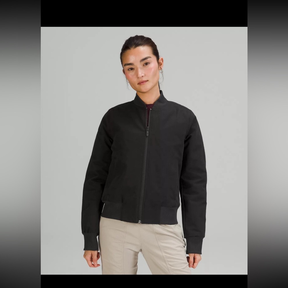 Lululemon women’s black  reversible bomber jacket casual feminine neutral size 2